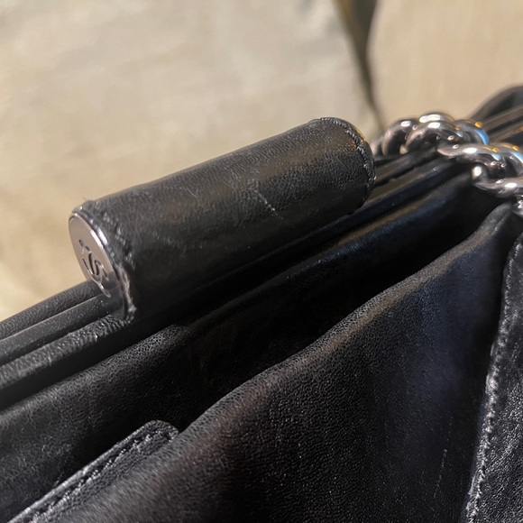 Chanel Perfect Day Tote Black Leather - Picture 9 of 16